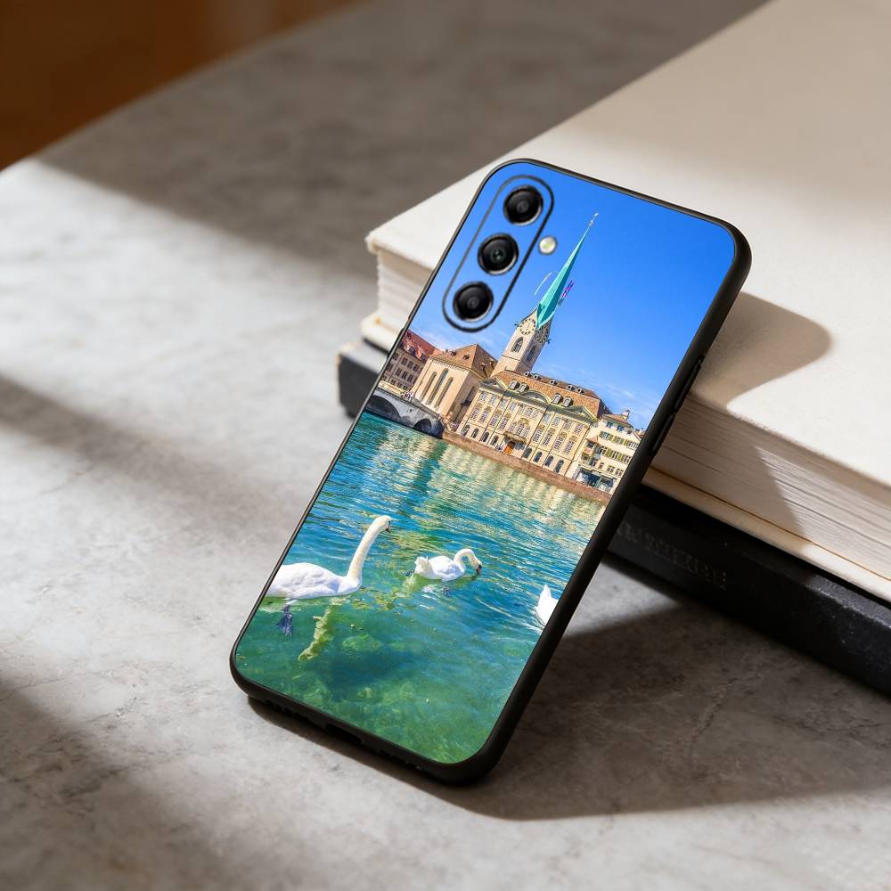 치우르히에서 영감을 받은 휴대폰 케이스 블랙 실리콘 소 - Zurich Phone Cases 리뷰 및 가격